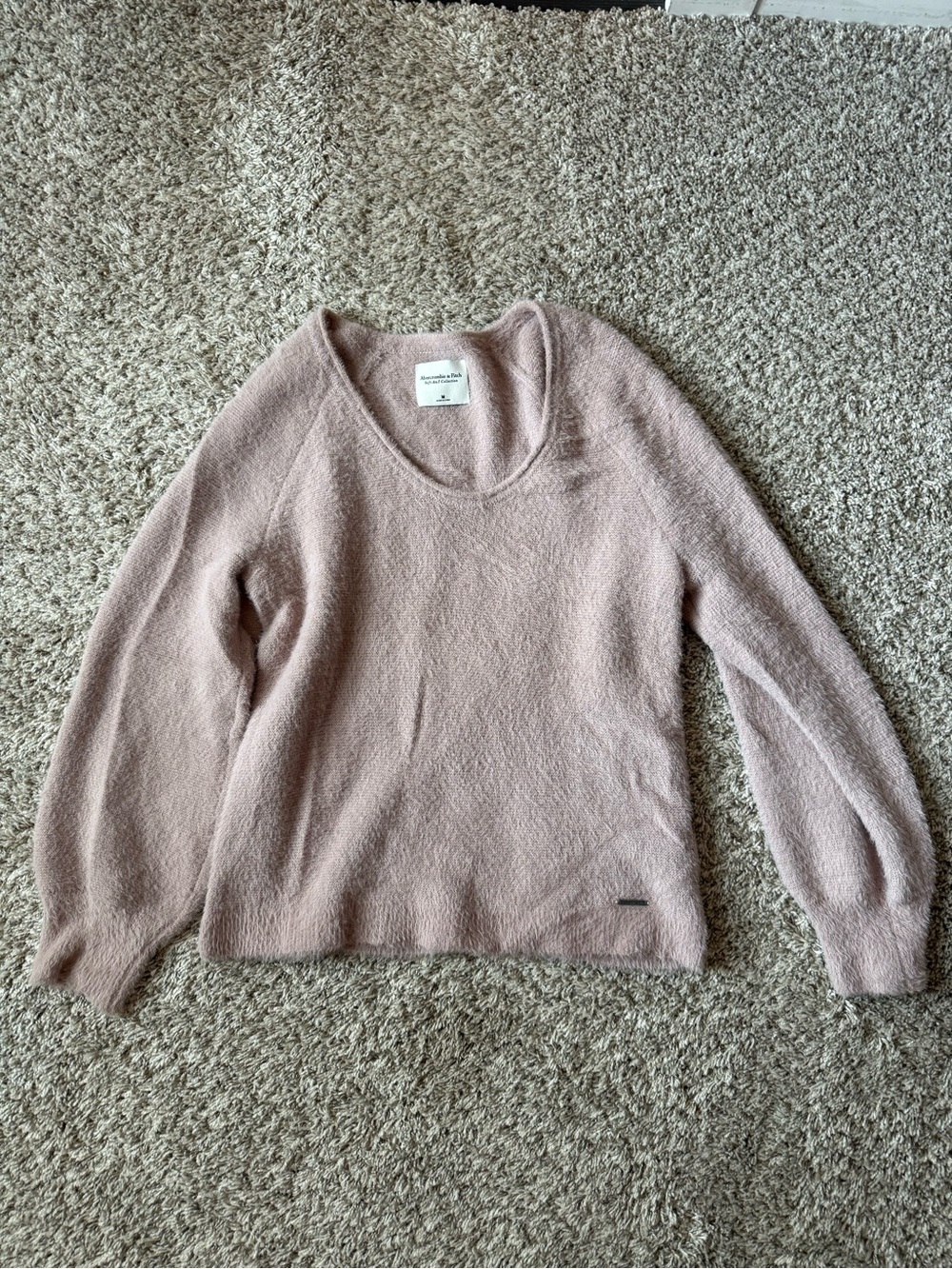 Abercrombie & Fitch Light Blush Pink Scoopneck Sweater